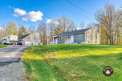 35 Pierce Road Oxford ME 04270