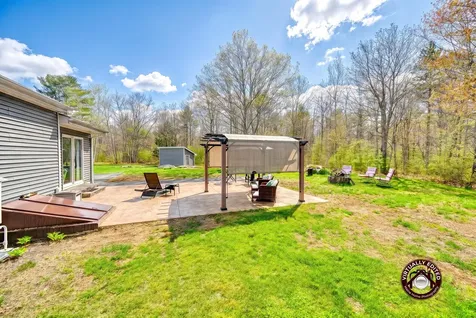 35 Pierce Road Oxford ME 04270