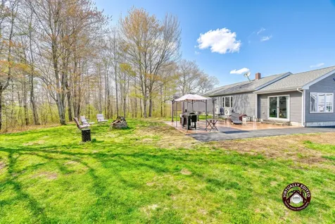 35 Pierce Road Oxford ME 04270