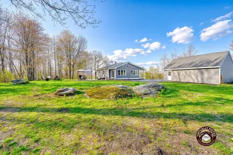 35 Pierce Road Oxford ME 04270