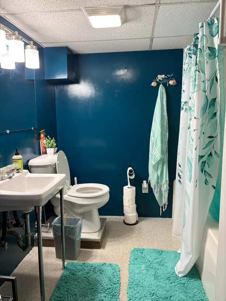 593 W Main Street Waldoboro ME 04572