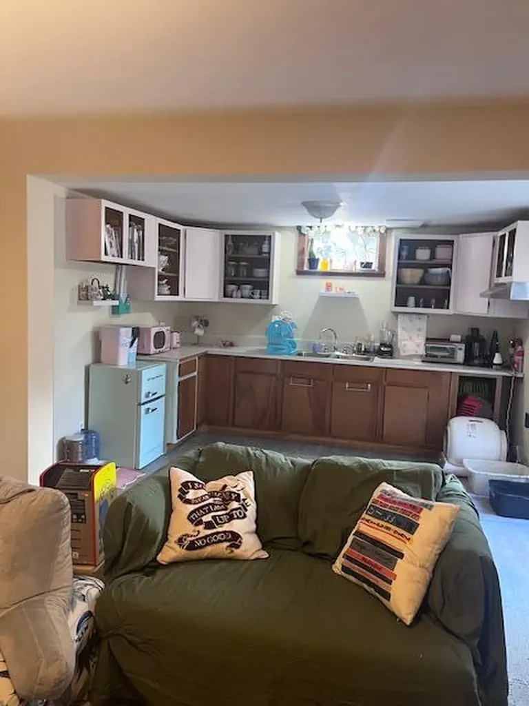 593 W Main Street Waldoboro ME 04572