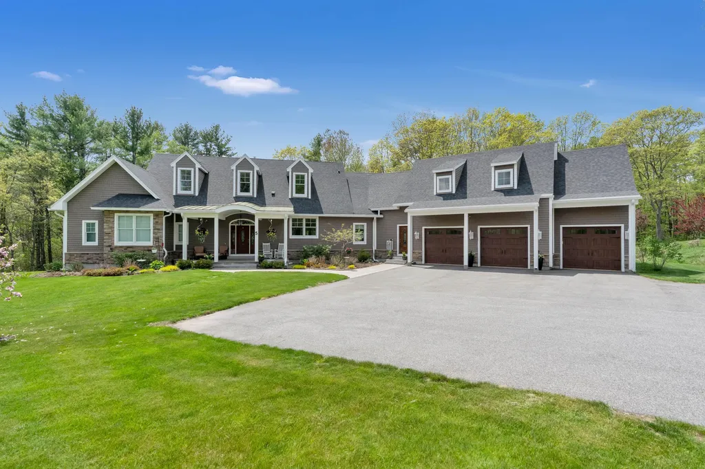 5 Lake Brook Drive Kennebunk ME 04043