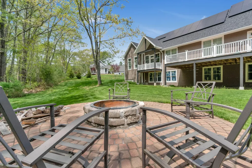 5 Lake Brook Drive Kennebunk ME 04043