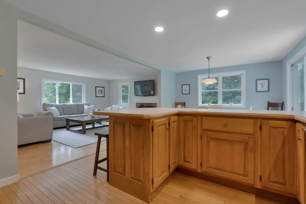 20 Stone Road Kennebunkport ME 04046