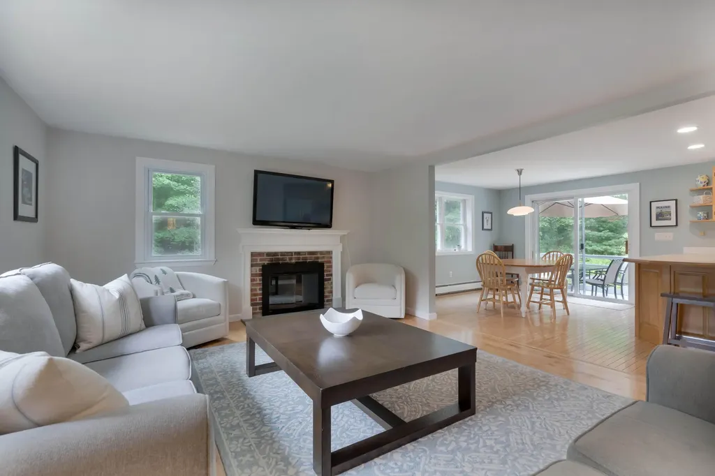 20 Stone Road Kennebunkport ME 04046