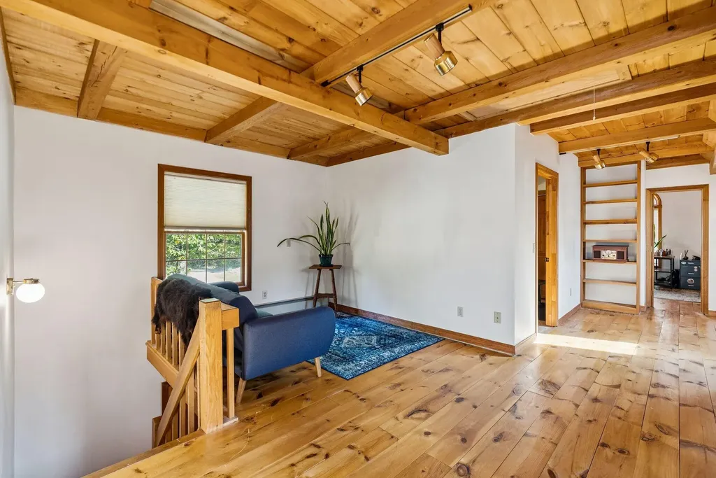214 Desert Pond Road Mount Vernon ME 04352