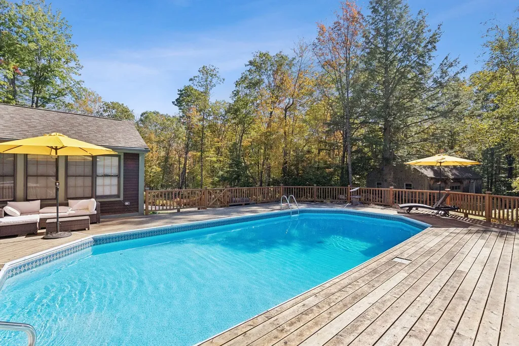 214 Desert Pond Road Mount Vernon ME 04352
