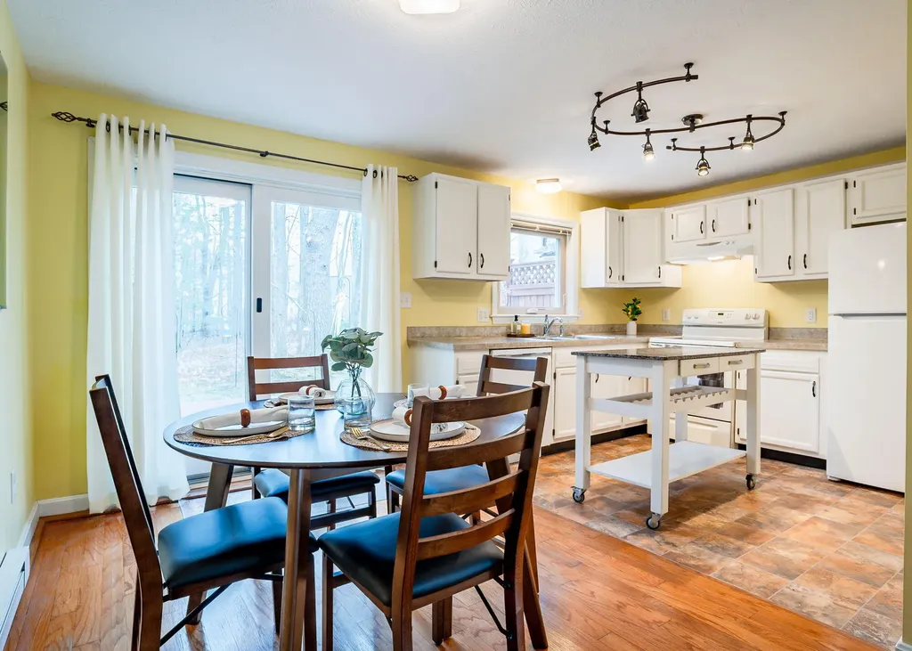 3 Oak Dale Drive Scarborough ME 04074