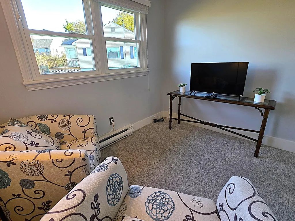 147 Beach Avenue Kennebunk ME 04043