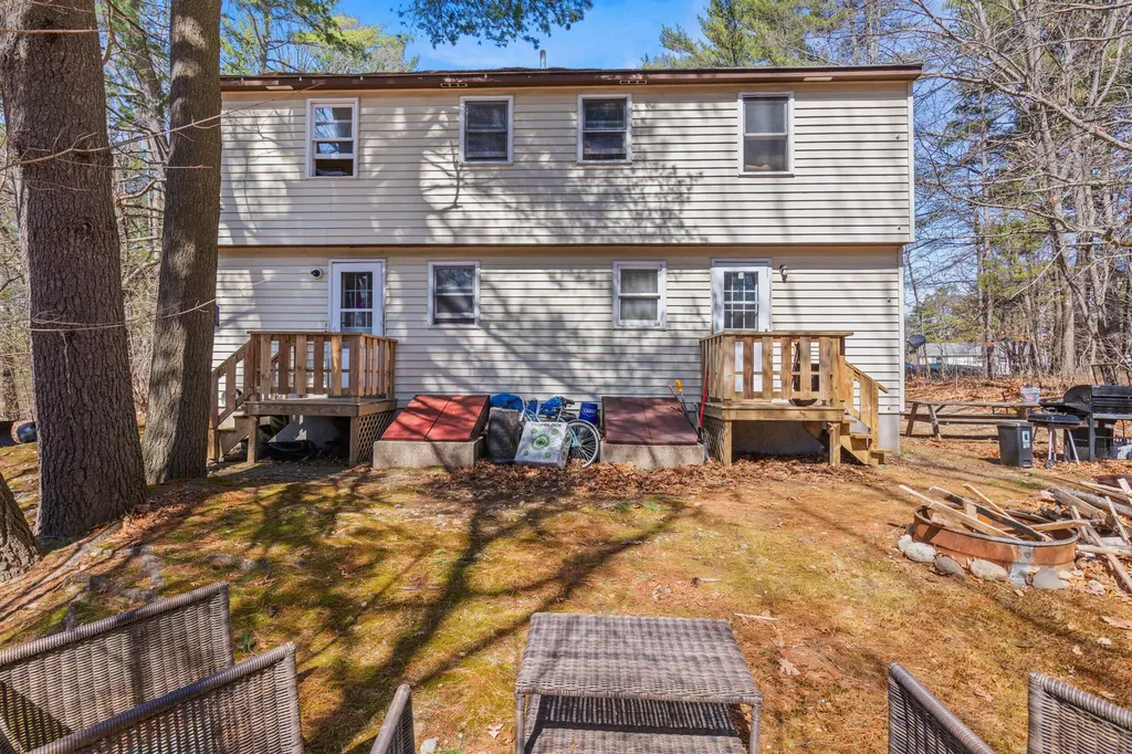 5 Appleby Street Sanford ME 04073