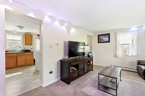 5 Appleby Street Sanford ME 04073
