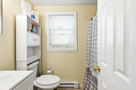 5 Appleby Street Sanford ME 04073