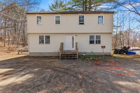 5 Appleby Street Sanford ME 04073