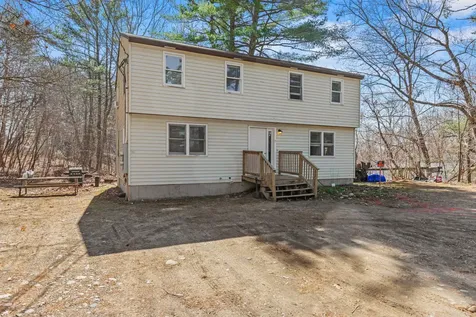 5 Appleby Street Sanford ME 04073