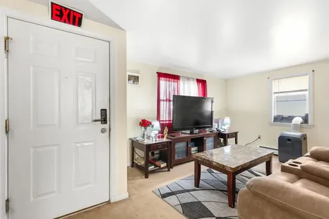 5 Appleby Street Sanford ME 04073