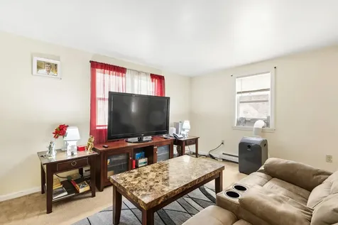 5 Appleby Street Sanford ME 04073