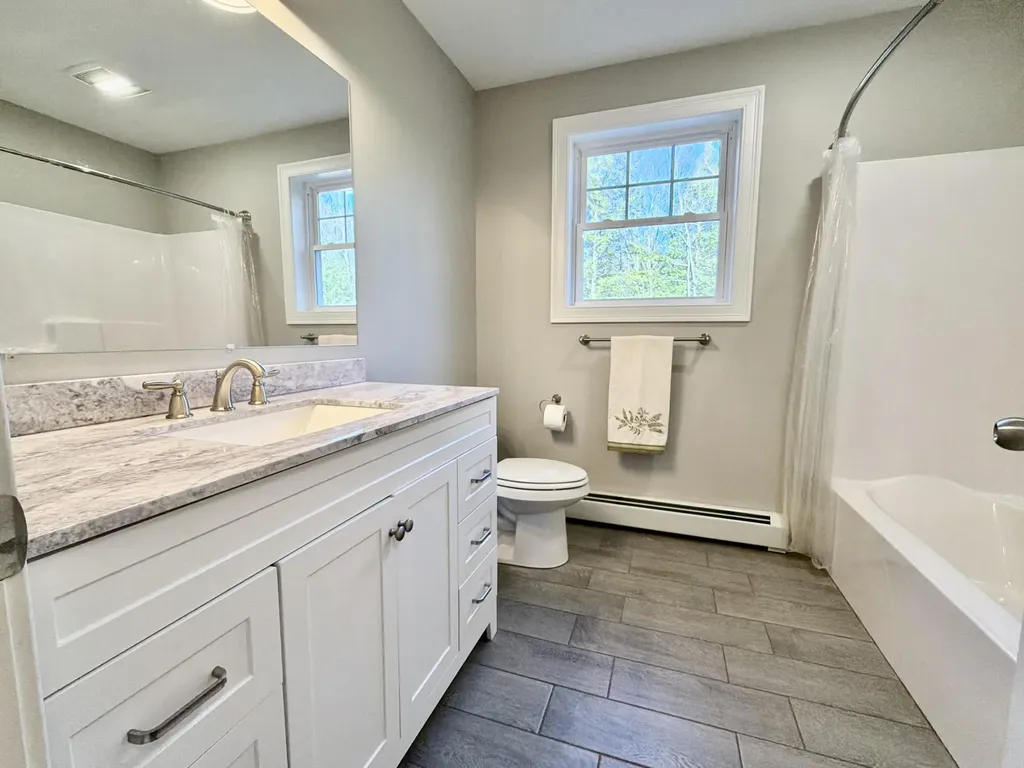 19 Treasure Lane Windham ME 04062