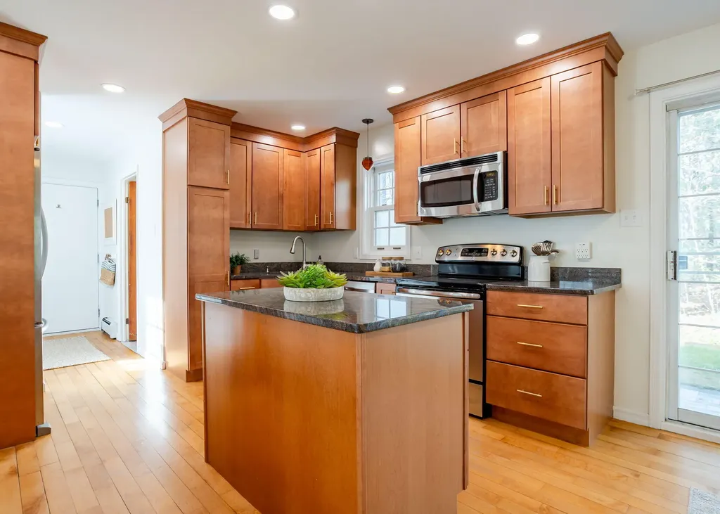 20 Windsor Pines Drive Scarborough ME 04074