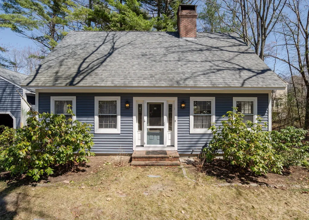 20 Windsor Pines Drive Scarborough ME 04074