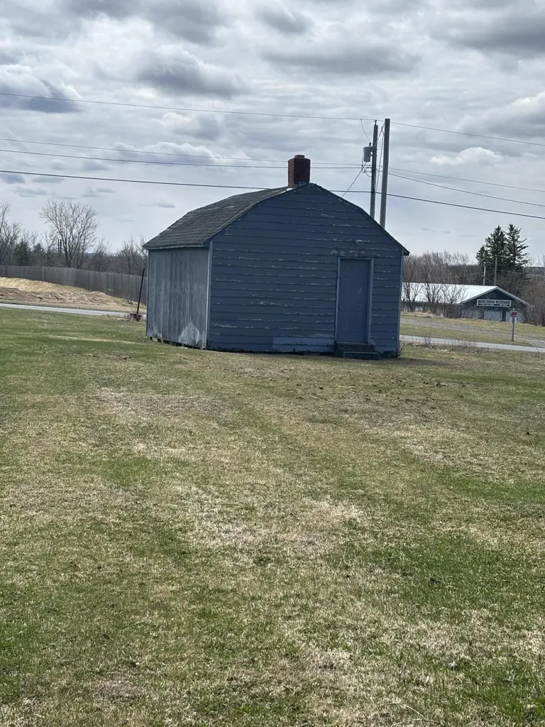 8 Maynard Street Washburn ME 04786