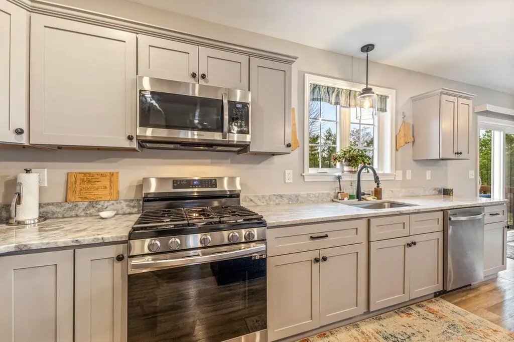 11 Estes Drive Standish ME 04085