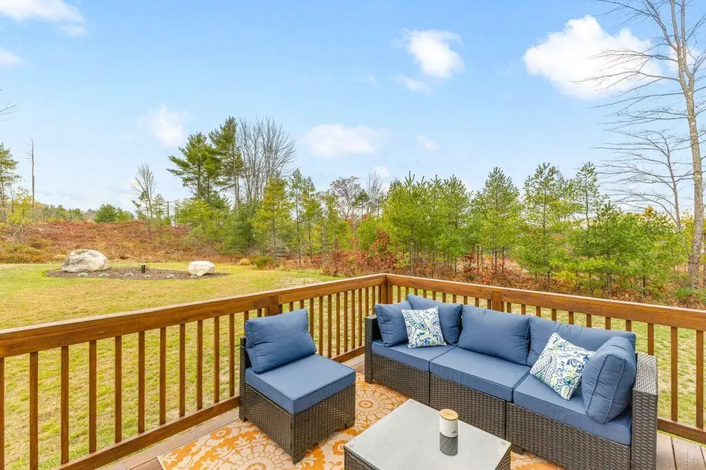 11 Estes Drive Standish ME 04085