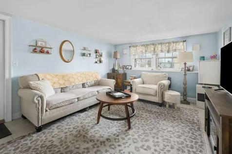 11 Carriage Hill Road Eliot ME 03903