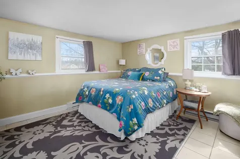 11 Carriage Hill Road Eliot ME 03903