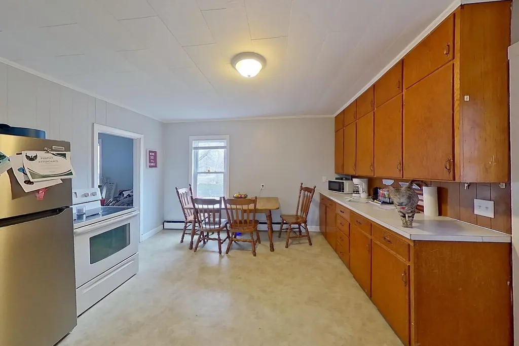 27 Vine Street Livermore Falls ME 04254