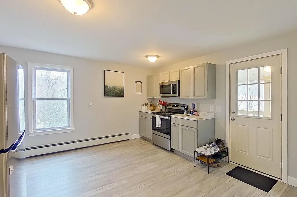 27 Vine Street Livermore Falls ME 04254