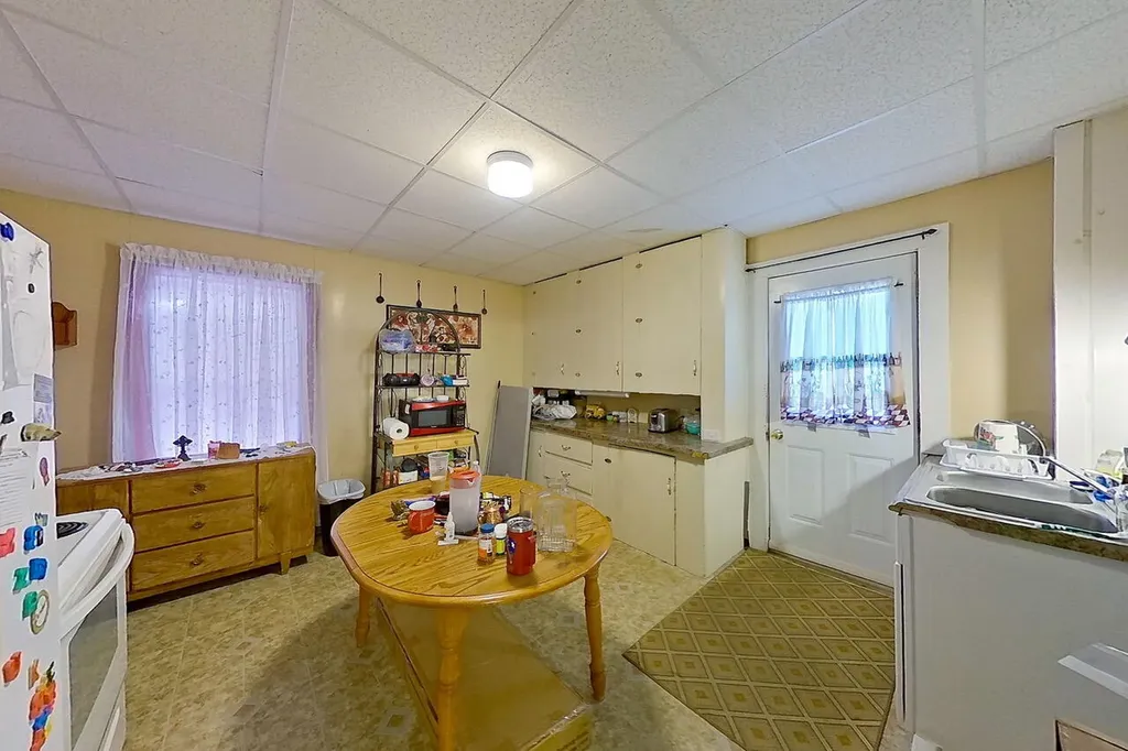 27 Vine Street Livermore Falls ME 04254