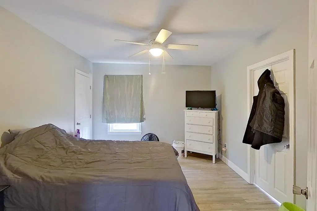 27 Vine Street Livermore Falls ME 04254