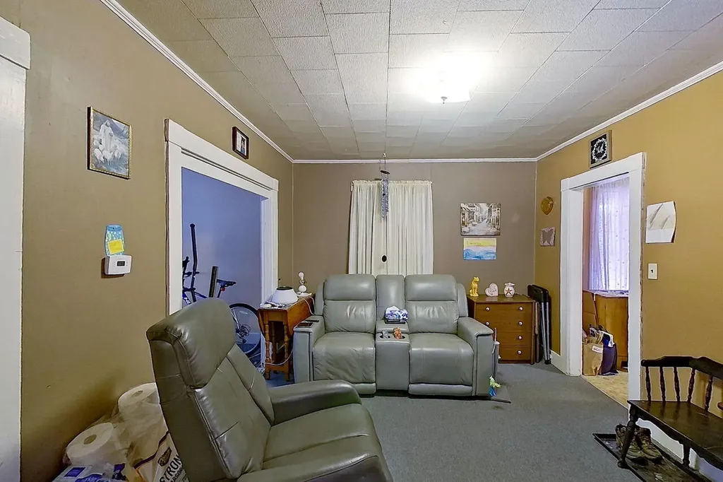 27 Vine Street Livermore Falls ME 04254