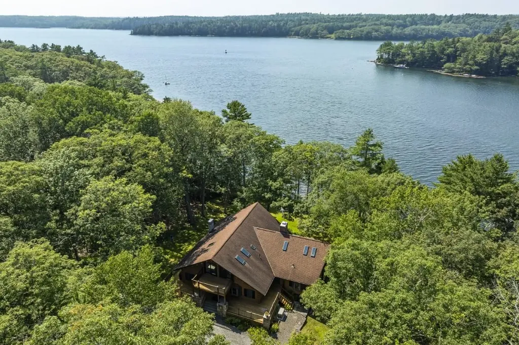 44 Stone Point Lane Boothbay ME 04537
