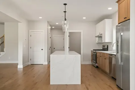 108 Owl's Nest Road Portland ME 04102
