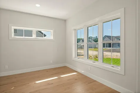 108 Owl's Nest Road Portland ME 04102