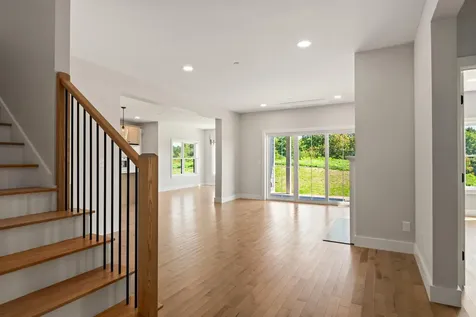 108 Owl's Nest Road Portland ME 04102