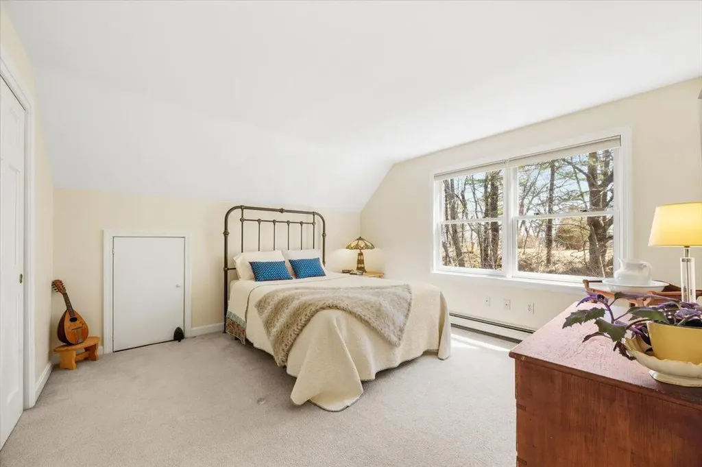 104 Winnocks Neck Road Scarborough ME 04074