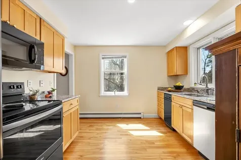 104 Winnocks Neck Road Scarborough ME 04074