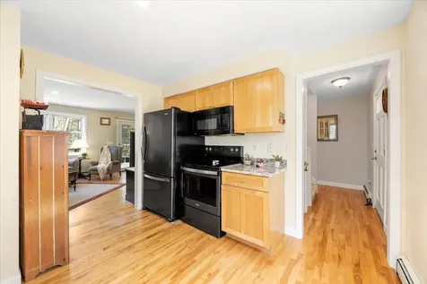 104 Winnocks Neck Road Scarborough ME 04074