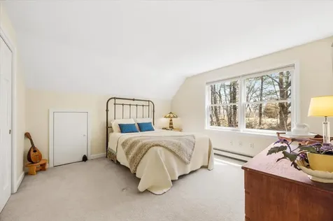 104 Winnocks Neck Road Scarborough ME 04074