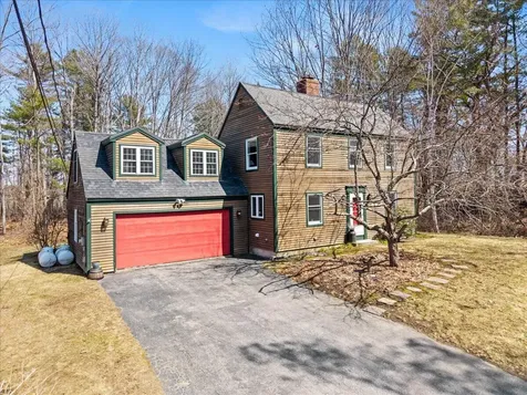104 Winnocks Neck Road Scarborough ME 04074