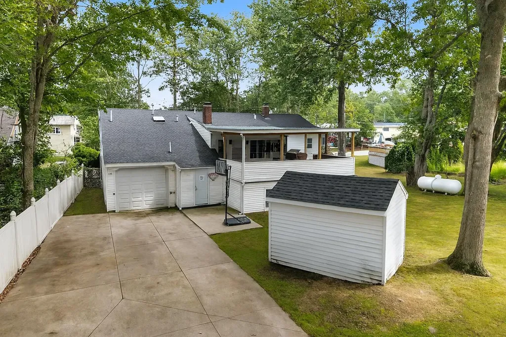 3 Arbutus Avenue Old Orchard Beach ME 04064