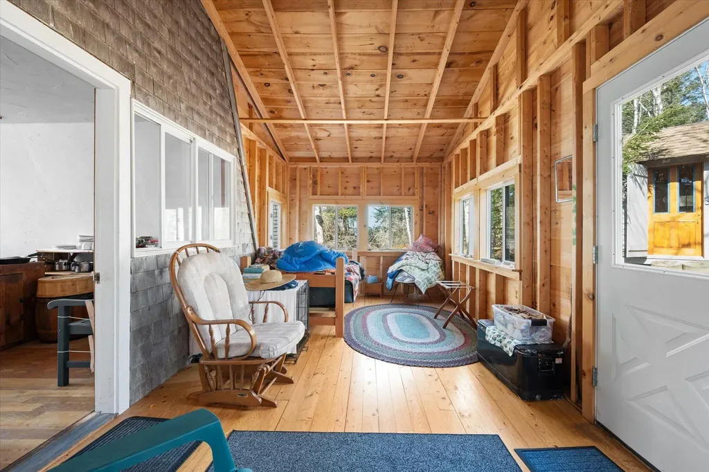 29 Hotel Cove Road Harrington ME 04643