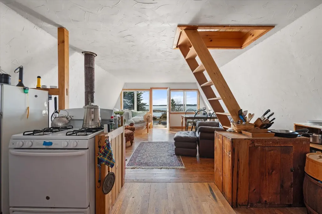 29 Hotel Cove Road Harrington ME 04643