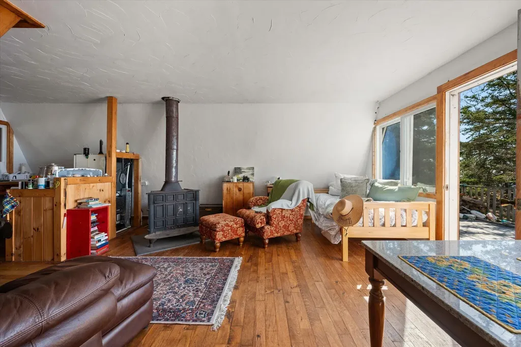 29 Hotel Cove Road Harrington ME 04643