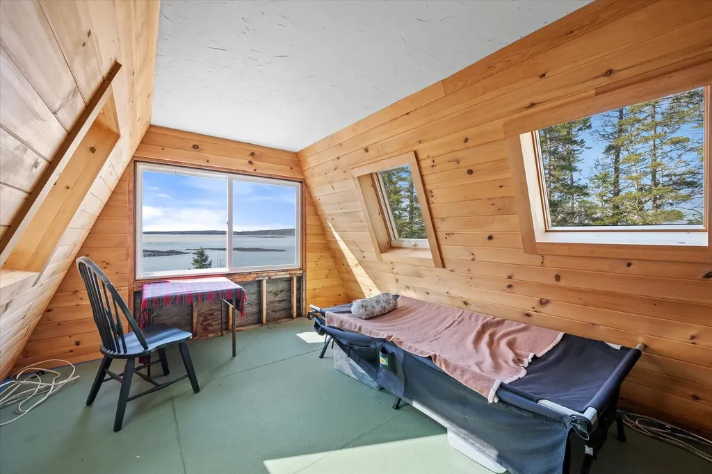 29 Hotel Cove Road Harrington ME 04643