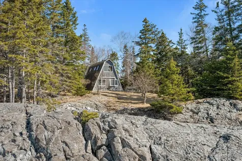 29 Hotel Cove Road Harrington ME 04643