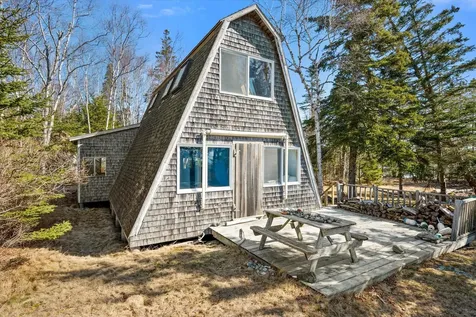 29 Hotel Cove Road Harrington ME 04643